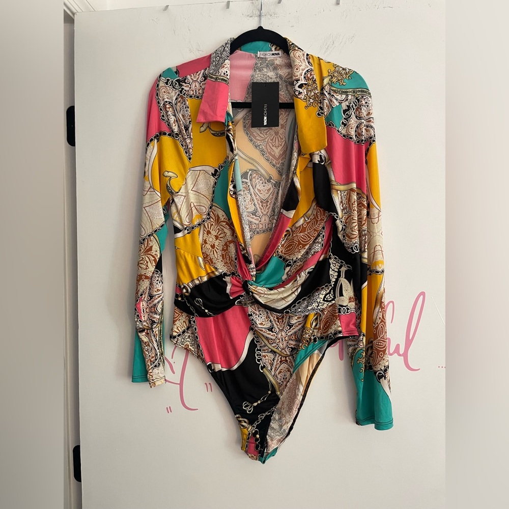 NWT Fashion nova multi color bodysuit 2x